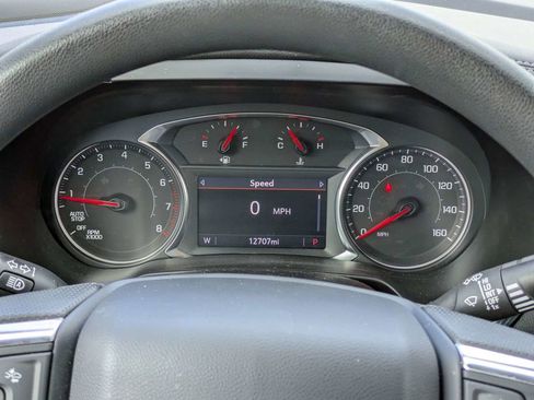 Used 2025 Chevrolet Blazer LT FWD image 26