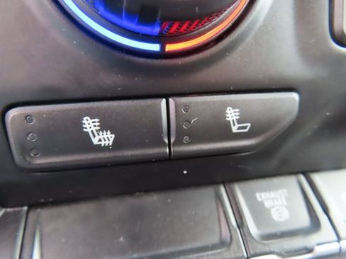 Used 2021 Chevrolet Silverado 2500 LT w/ Convenience Package image 34