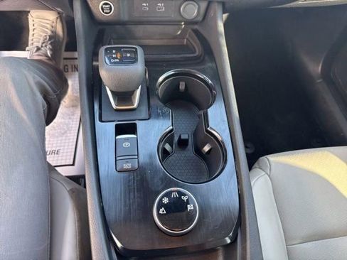 Used 2023 Nissan Rogue SV w/ SV Premium B Package image 22