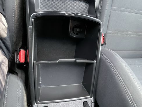 Used 2019 Kia Sorento LX image 24