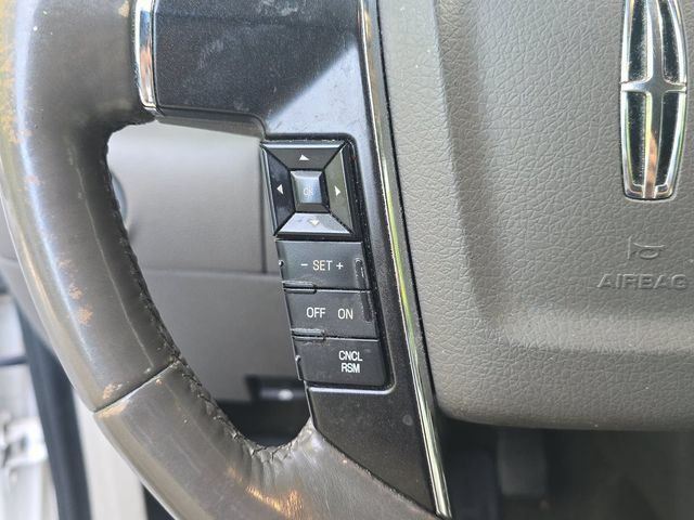 Used 2015 Lincoln Navigator 4WD image 17