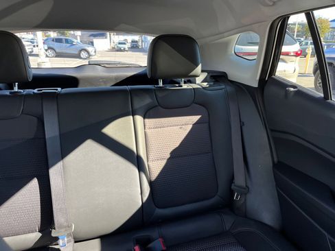 Used 2025 Chevrolet Trax LT image 37
