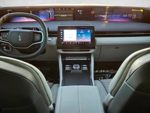 New 2026 Lincoln Nautilus Reserve image 15