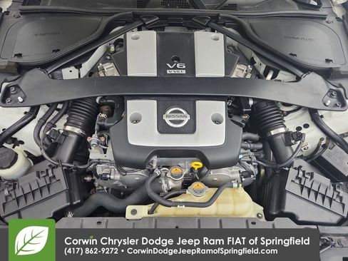 Used 2019 Nissan 370Z Touring RWD image 34