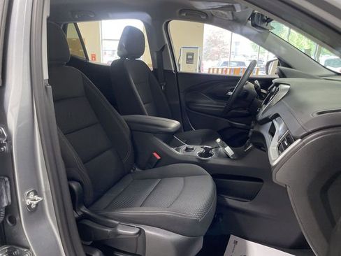 Used 2024 GMC Terrain SLE AWD/4WD image 27