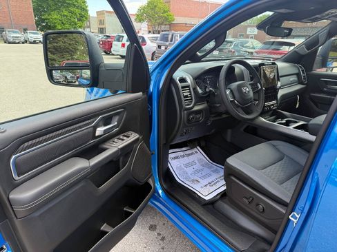 New 2026 RAM 1500 Big Horn AWD/4WD image 9