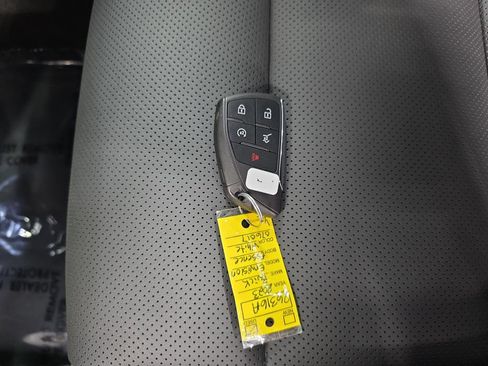 Used 2023 Buick Envision Essence AWD/4WD image 33