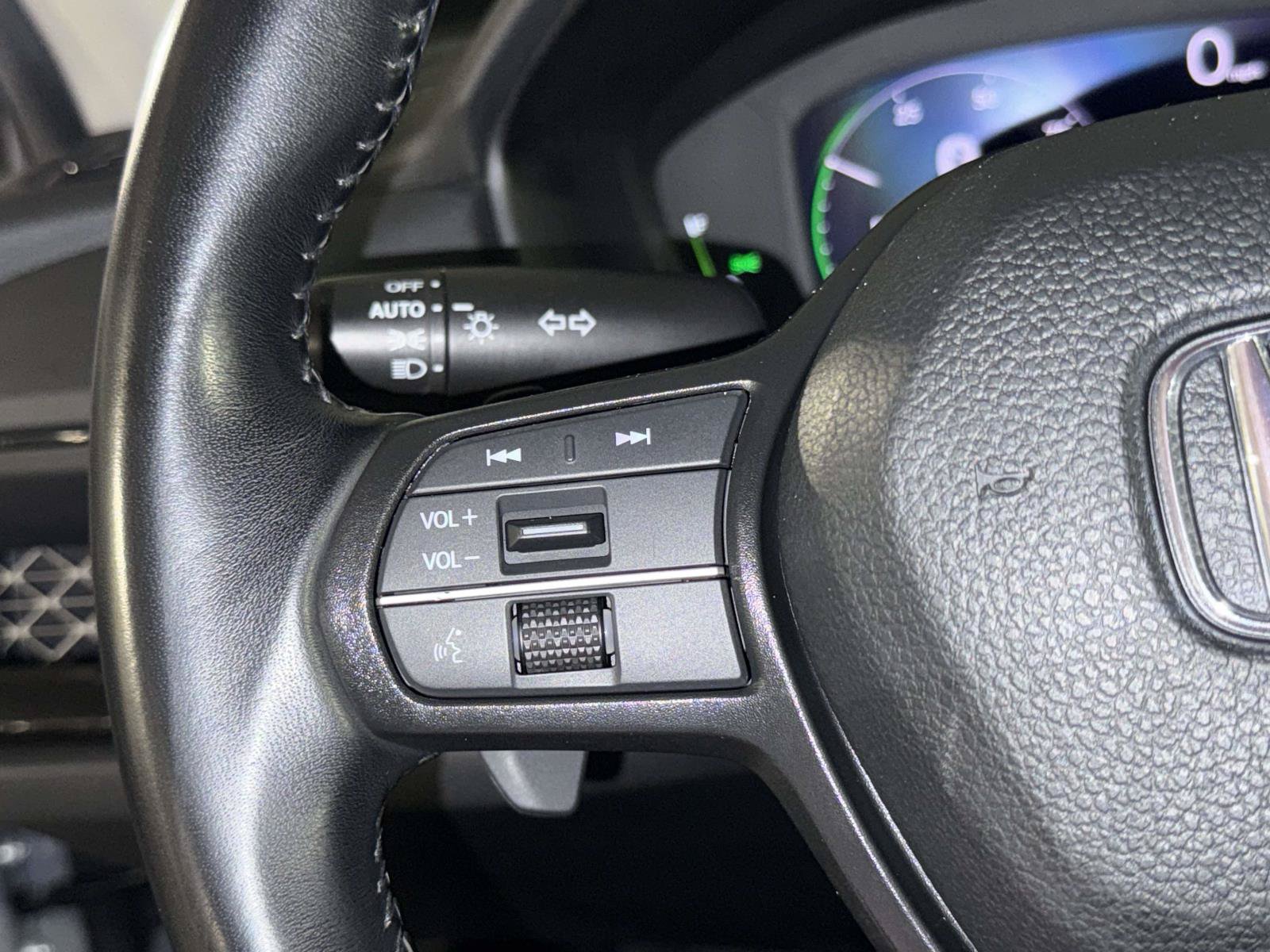 Used 2023 Honda Accord EX-L image 31