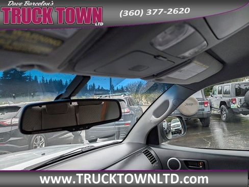 Used 2011 Toyota Tacoma 4x4 Double Cab image 15
