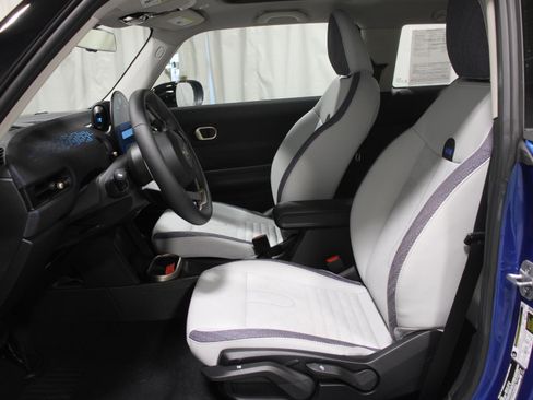 Certified 2025 MINI Cooper S image 13