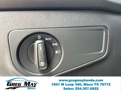 Used 2018 Volkswagen Tiguan S FWD image 27