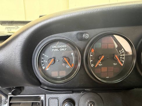 Used 1997 Porsche 911 Carrera 4S AWD/4WD image 35