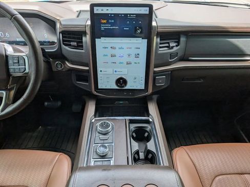 Used 2022 Ford Expedition King Ranch AWD/4WD image 7
