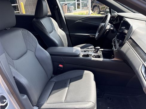Used 2025 Lexus RX 350 Premium w/ Convenience Package AWD/4WD image 33