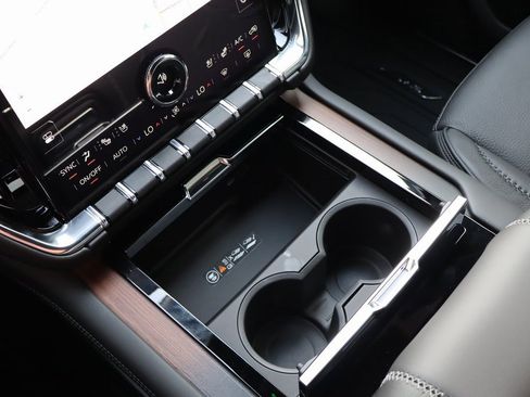 New 2026 GMC Yukon Denali w/ Sun & Power Step Package image 19