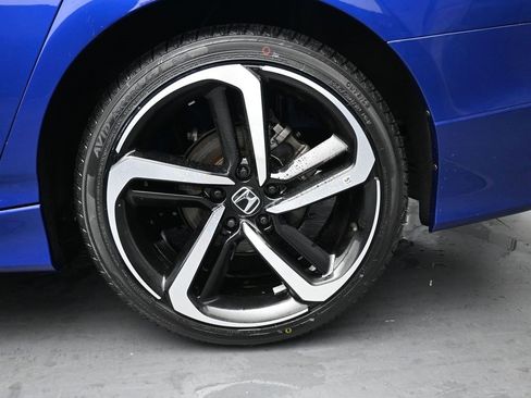 Used 2022 Honda Accord Sport image 15