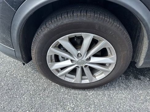 Used 2018 Nissan Rogue Sport SV w/ SV All-Weather Package image 23