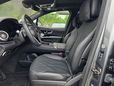 Used 2023 Mercedes-Benz EQS 580 4MATIC SUV image 15