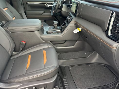 New 2026 GMC Sierra 1500 AT4 w/ AT4 Premium Package image 13