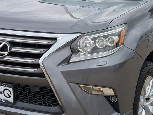 Used 2017 Lexus GX 460 Premium AWD/4WD image 9