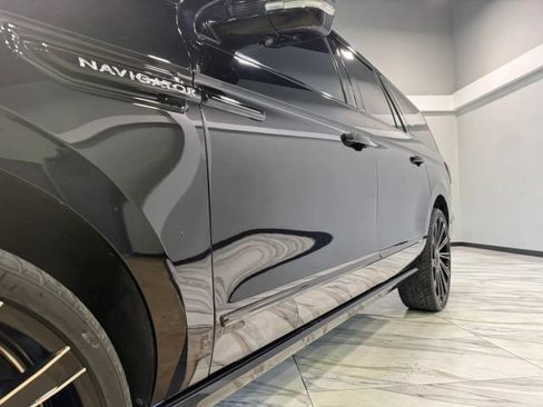 Used 2021 Lincoln Navigator L Reserve RWD image 13
