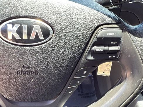 Used 2017 Kia Forte LX w/ LX Popular Package FWD image 31