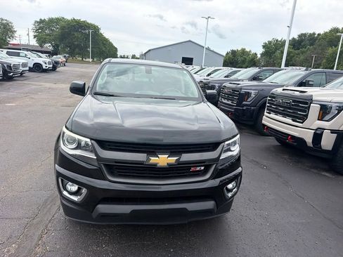 Used 2016 Chevrolet Colorado Z71 AWD/4WD image 3