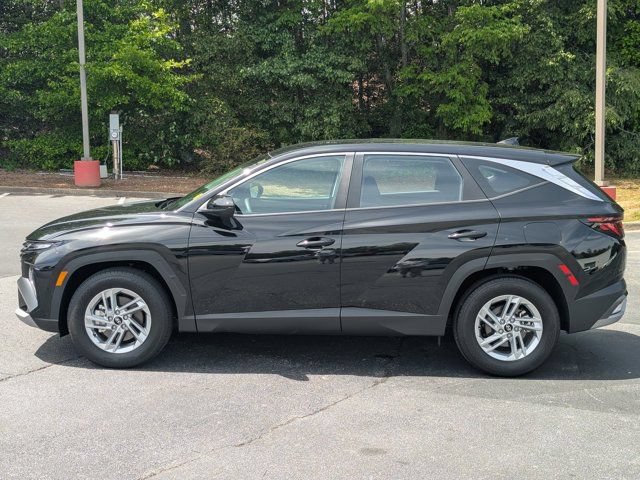 Used 2025 Hyundai Tucson SE FWD image 4