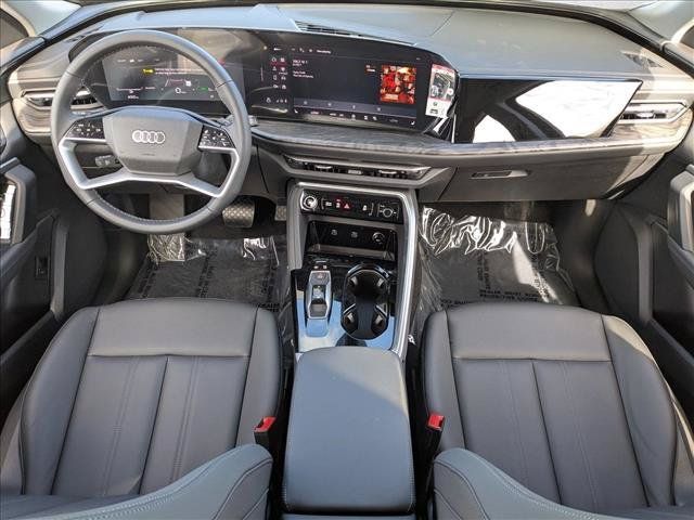 Used 2025 Audi Q5 Premium AWD/4WD image 14