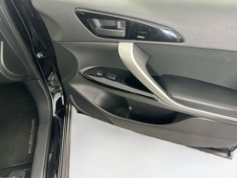 Used 2024 Mitsubishi Eclipse Cross LE image 29