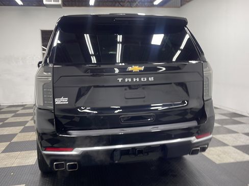 Used 2025 Chevrolet Tahoe High Country AWD/4WD image 18