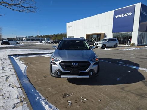 Used 2024 Subaru Outback Touring XT image 3