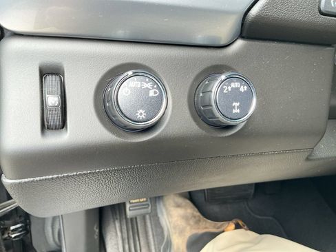 Used 2019 Chevrolet Tahoe LT AWD/4WD image 15