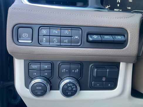 Certified 2024 GMC Yukon Denali w/ Advanced Technology Package AWD/4WD image 23
