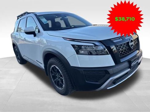 New 2025 Nissan Pathfinder Rock Creek image 1