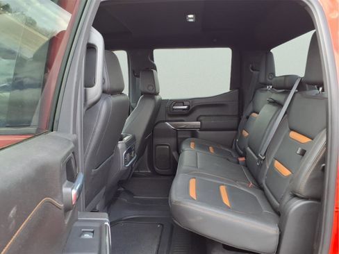 Used 2021 GMC Sierra 1500 AT4 image 2