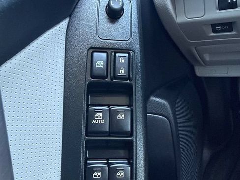 Used 2016 Subaru Forester 2.5i Limited AWD/4WD image 23