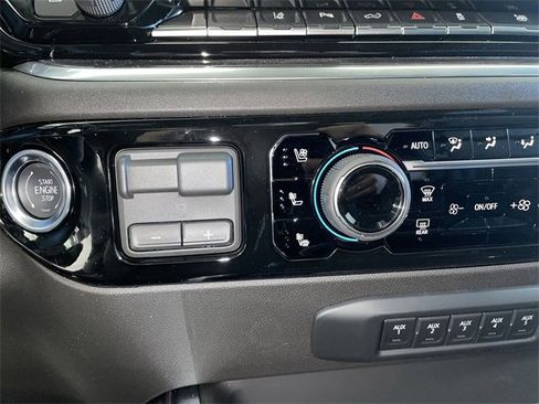 New 2026 Chevrolet Silverado 2500 LTZ w/ LTZ Premium Package image 31