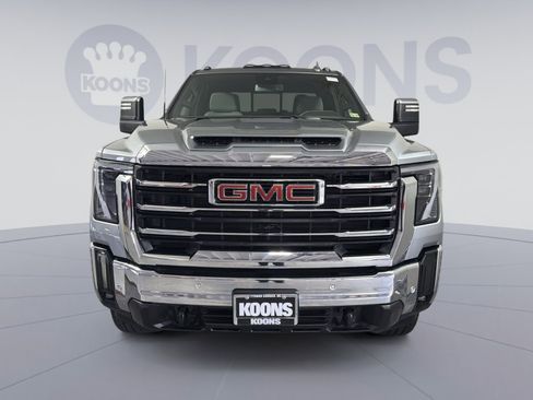 Used 2025 GMC Sierra 3500 SLT w/ SLT Convenience Package image 11