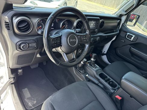 Used 2019 Jeep Wrangler Sport AWD/4WD image 11