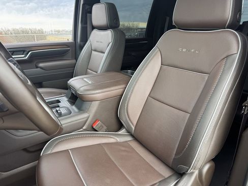 Used 2024 GMC Sierra 2500 Denali w/ Denali Reserve Package image 26