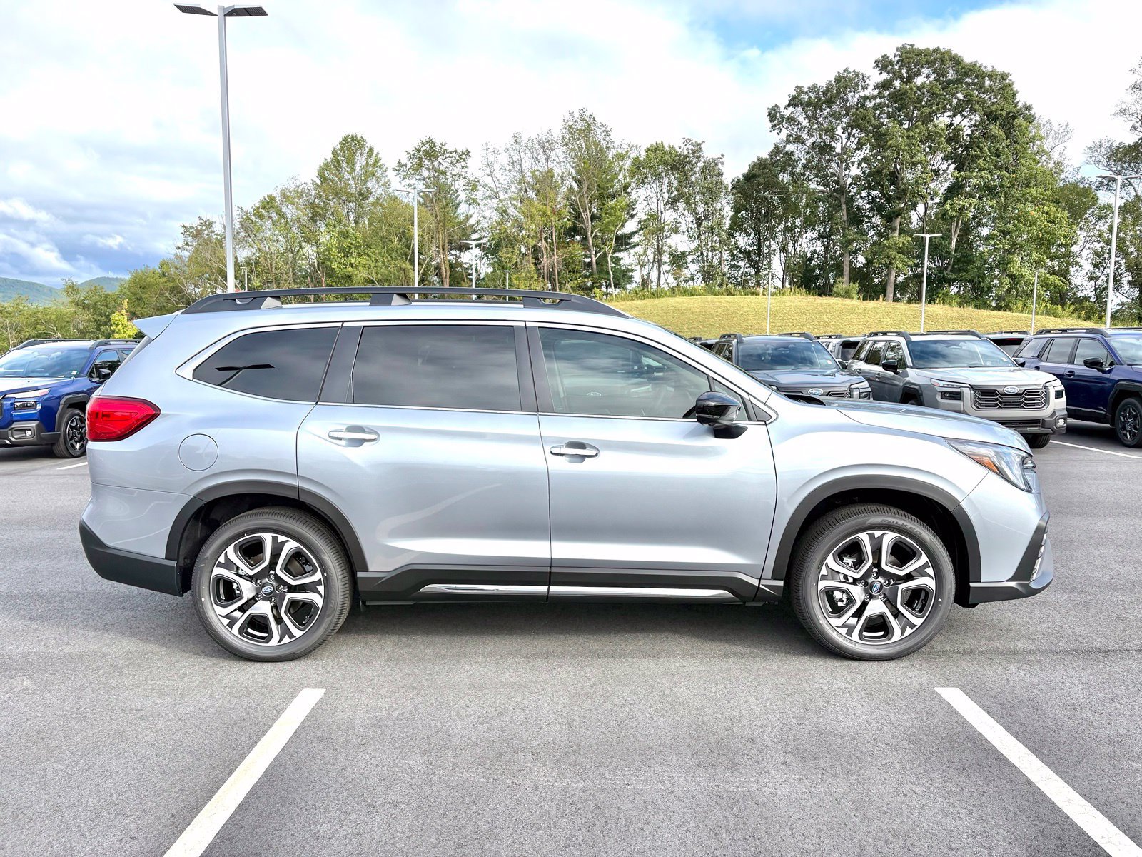 New 2027 Subaru Ascent Touring AWD/4WD image 6