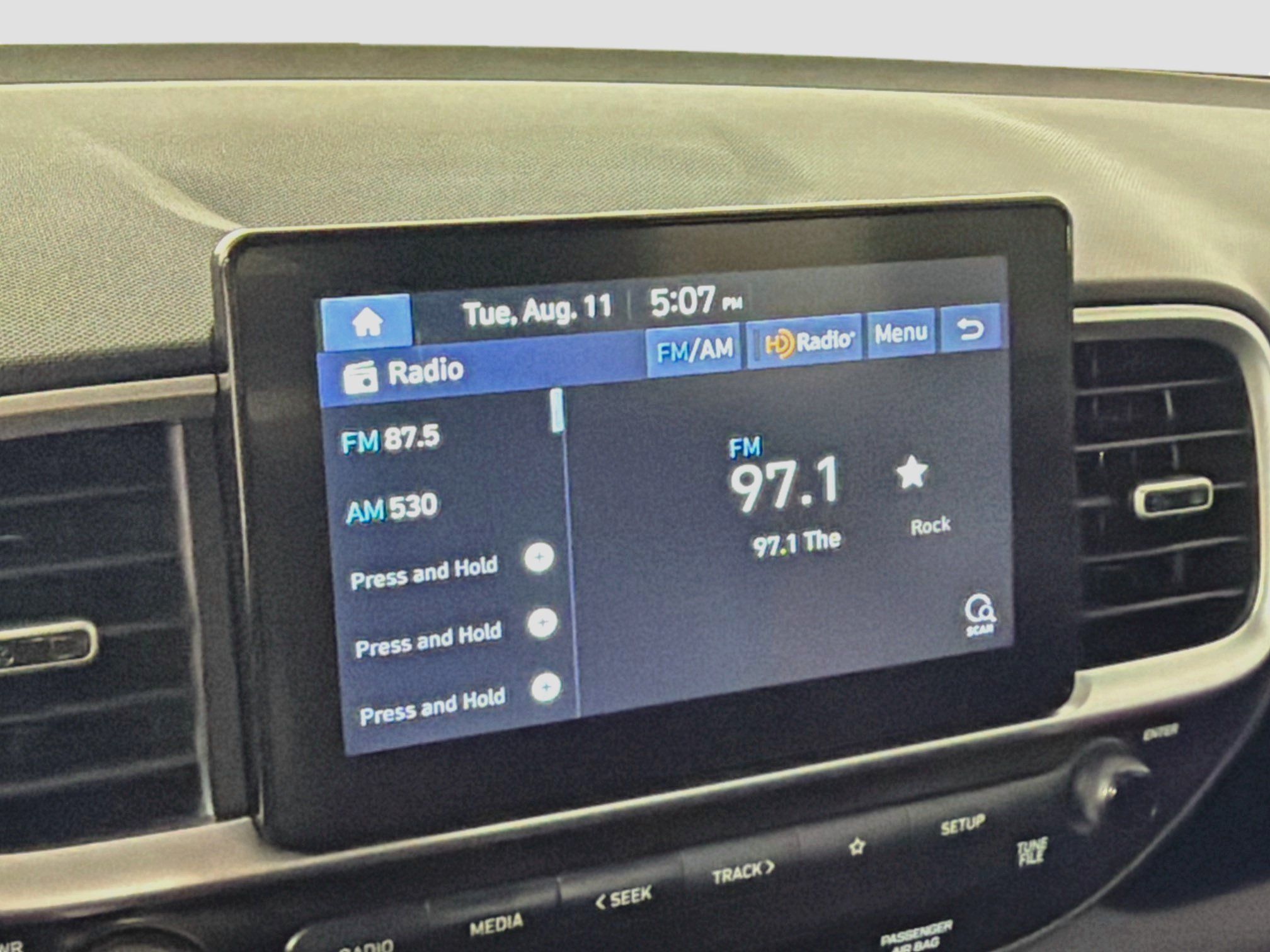 Used 2020 Hyundai Venue SEL FWD image 21