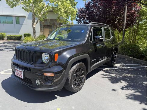 Used 2019 Jeep Renegade Altitude w/ Quick Order Package 2XM FWD image 1