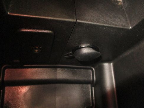 Used 2012 Ford Fusion SE FWD image 35