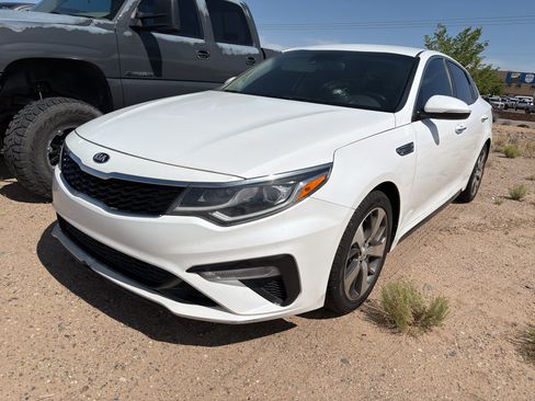 Used 2020 Kia Optima S FWD image 1