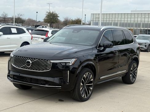 New 2026 Volvo XC90 B5 Core w/ Protection Package Premier image 3