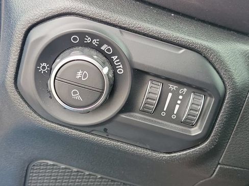 Used 2020 Jeep Gladiator Mojave AWD/4WD image 10