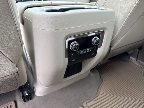 Used 2022 GMC Yukon Denali image 30