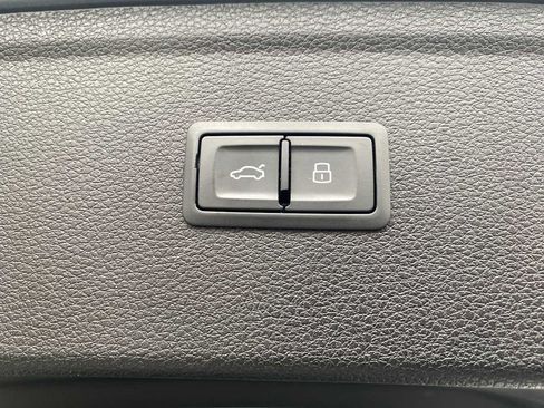 Used 2019 Audi Q5 2.0T Premium Plus w/ Premium Plus Package image 31